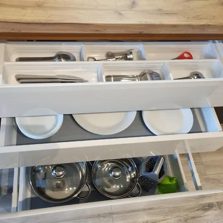 Apple - Gdańska Prywatne Miejsce Parkingowe Łódź