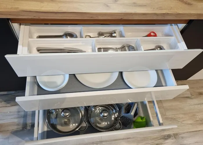 Apple - Gdanska Prywatne Miejsce Parkingowe Łódź